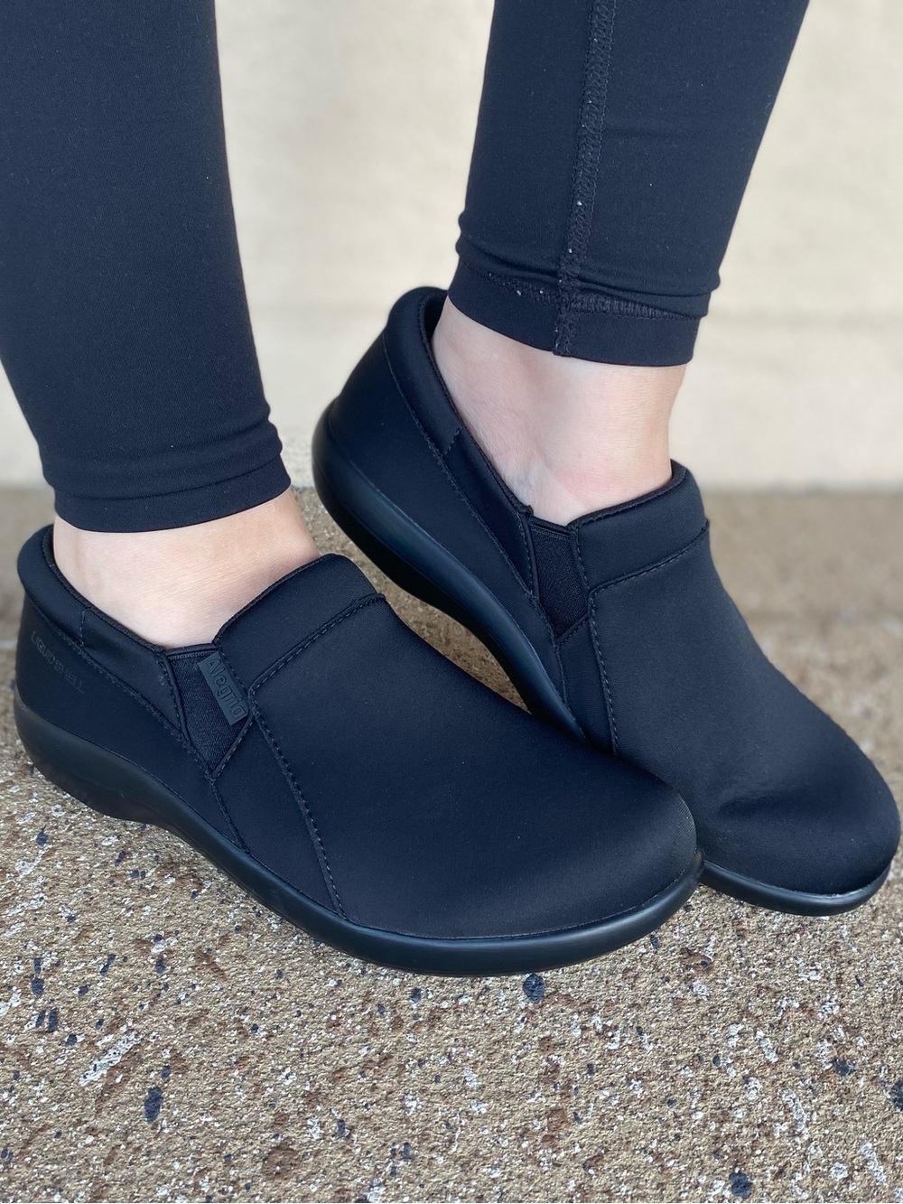 Alegria - Duette Liquid Black - Multiple Sizes (NEW W/ TAGS)